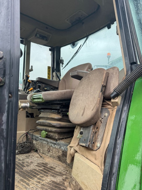 JOHN DEERE 6310 - Tractor: afbeelding 5 JOHN DEERE 6310 - Tractor: afbeelding 5