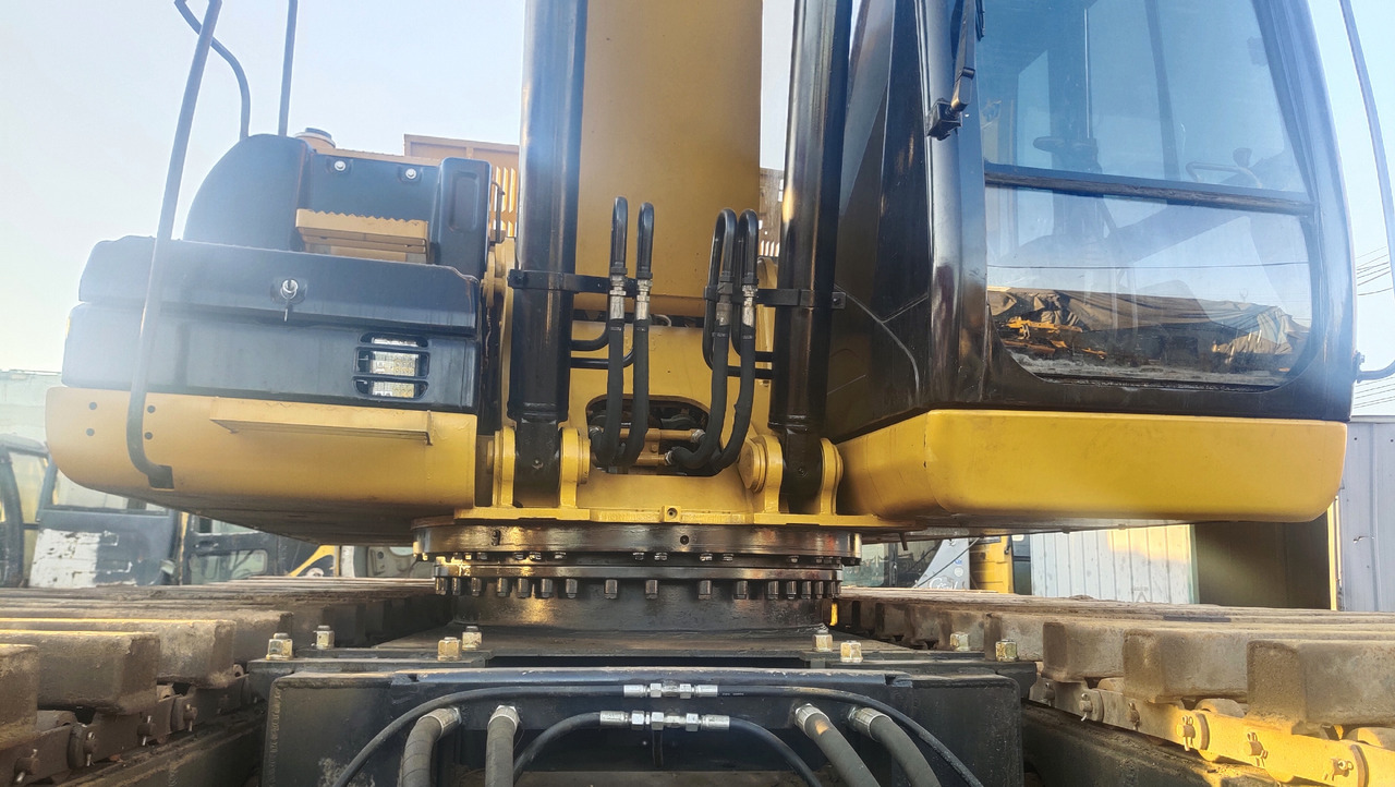 CATERPILLAR 320C - Amfibische graafmachine: afbeelding 4 CATERPILLAR 320C - Amfibische graafmachine: afbeelding 4