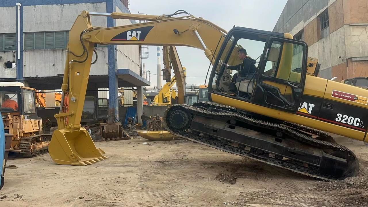 CATERPILLAR 320C - Rupsgraafmachine: afbeelding 2 CATERPILLAR 320C - Rupsgraafmachine: afbeelding 2