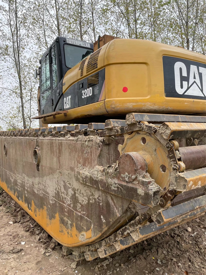 CATERPILLAR 320D - Amfibische graafmachine: afbeelding 4 CATERPILLAR 320D - Amfibische graafmachine: afbeelding 4