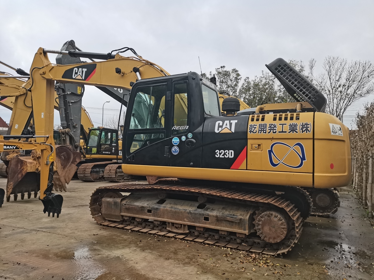 CATERPILLAR 323D - Rupsgraafmachine: afbeelding 1 CATERPILLAR 323D - Rupsgraafmachine: afbeelding 1