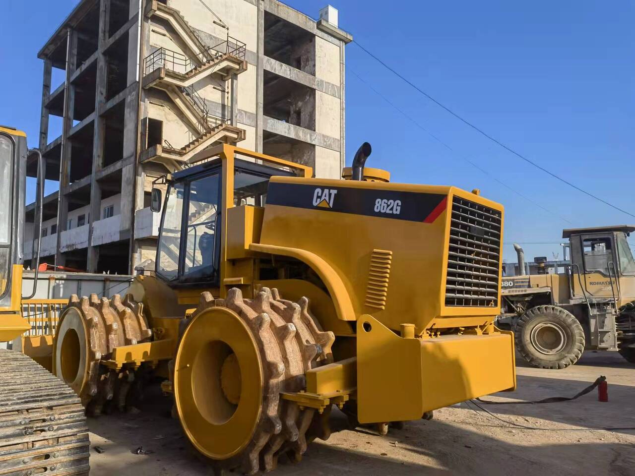 CATERPILLAR 826G - Compacte rupslader: afbeelding 4 CATERPILLAR 826G - Compacte rupslader: afbeelding 4