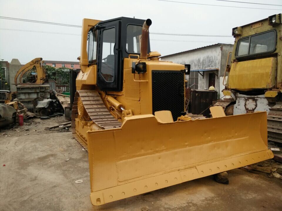 CATERPILLAR D4H - Bulldozer: afbeelding 3 CATERPILLAR D4H - Bulldozer: afbeelding 3