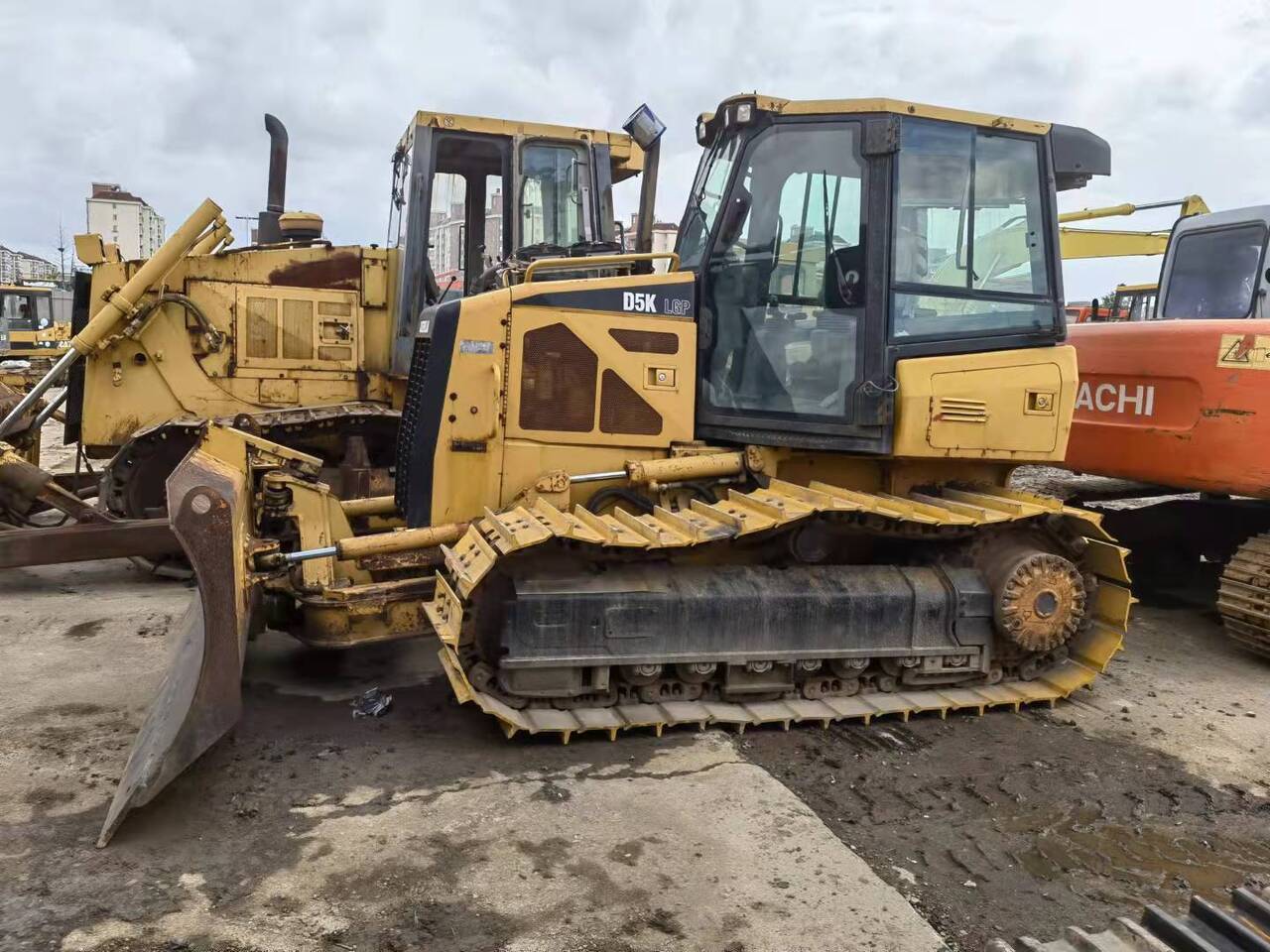 CATERPILLAR D5K - Bulldozer: afbeelding 1 CATERPILLAR D5K - Bulldozer: afbeelding 1