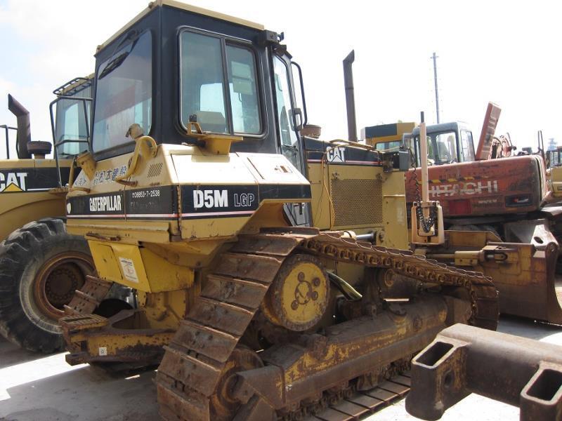 CATERPILLAR D5M - Bulldozer: afbeelding 1 CATERPILLAR D5M - Bulldozer: afbeelding 1