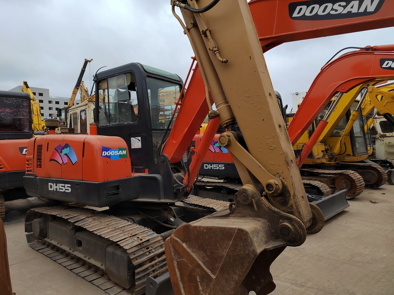 DOOSAN DH55-mini excavator - Minigraafmachine: afbeelding 2 DOOSAN DH55-mini excavator - Minigraafmachine: afbeelding 2