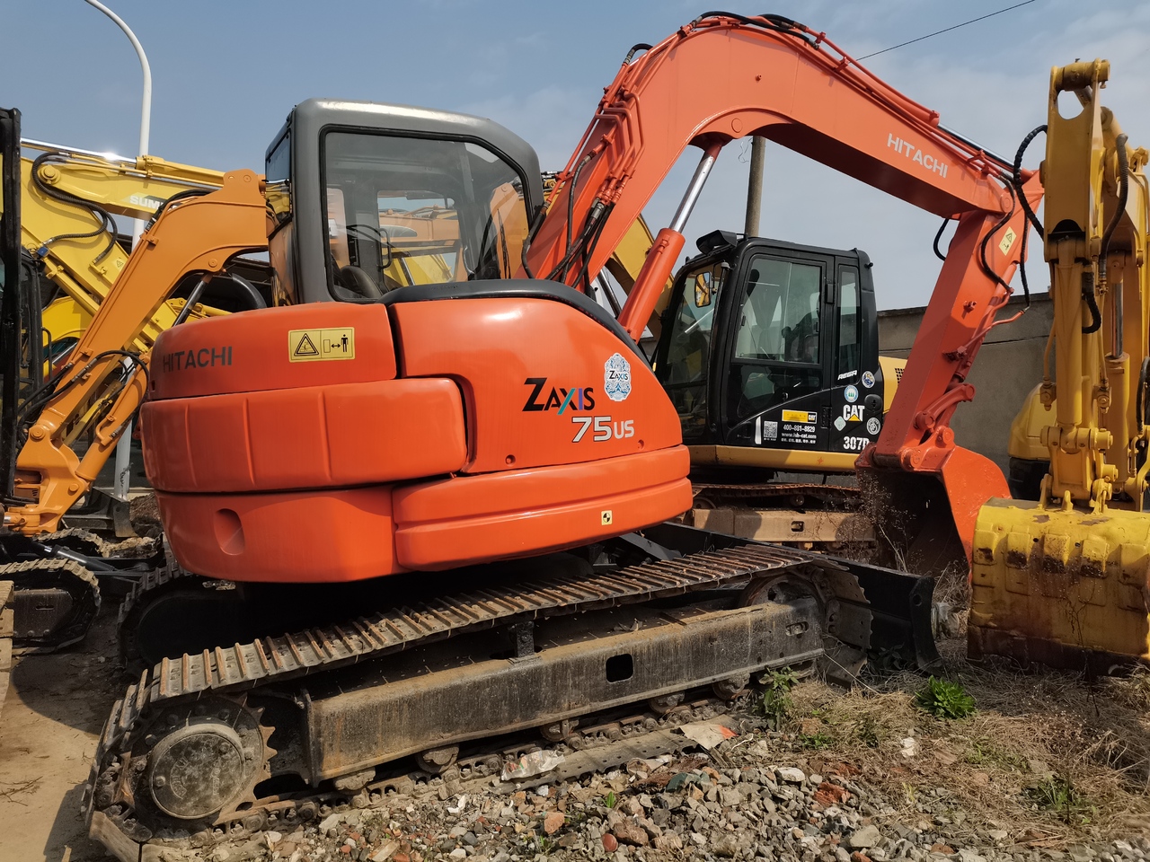 HITACHI ZX75 - Rupsgraafmachine: afbeelding 1 HITACHI ZX75 - Rupsgraafmachine: afbeelding 1