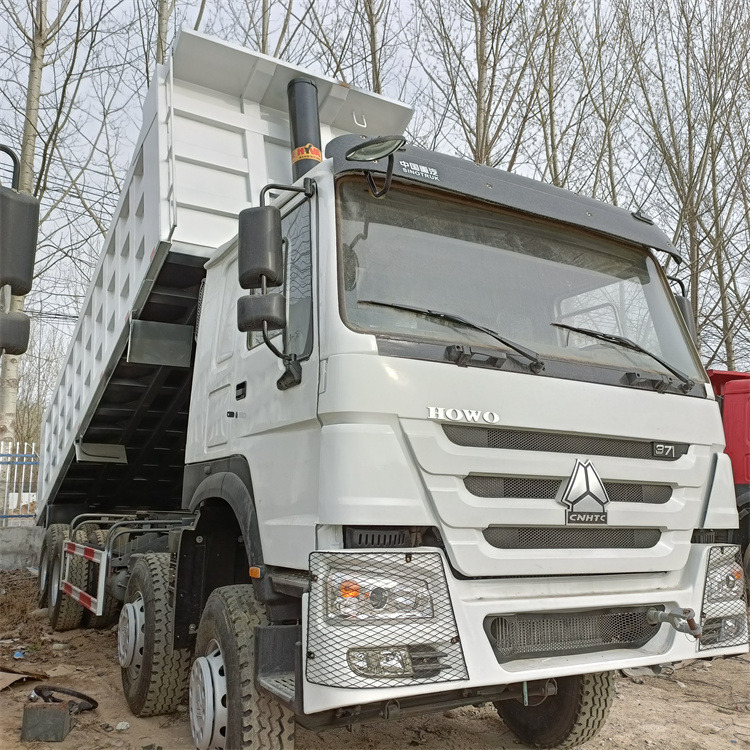 HOWO HOWO 8x4 371 -Tipper-White - Kipper vrachtwagen: afbeelding 1 HOWO HOWO 8x4 371 -Tipper-White - Kipper vrachtwagen: afbeelding 1