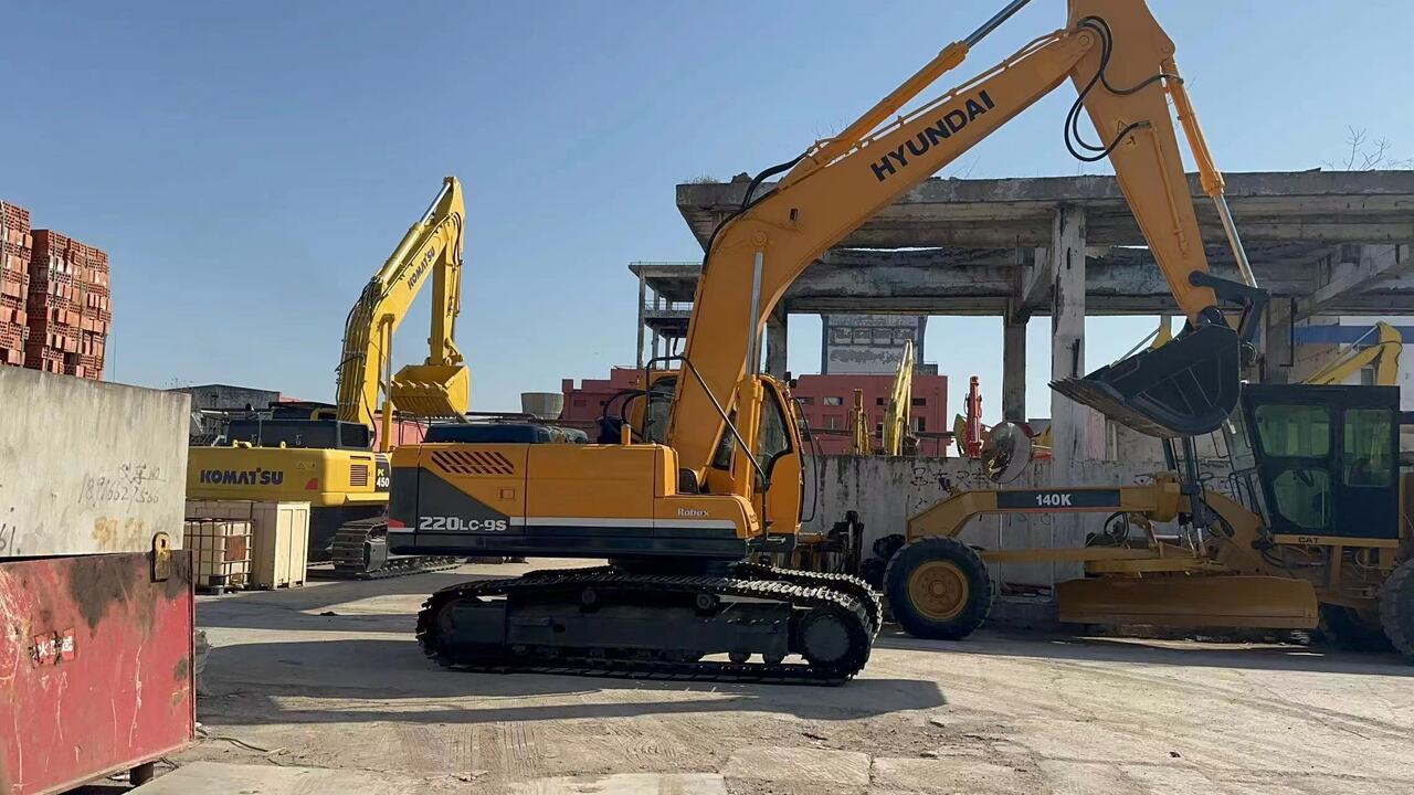 HYUNDAI 220LC-9S-excavator - Rupsgraafmachine: afbeelding 1 HYUNDAI 220LC-9S-excavator - Rupsgraafmachine: afbeelding 1