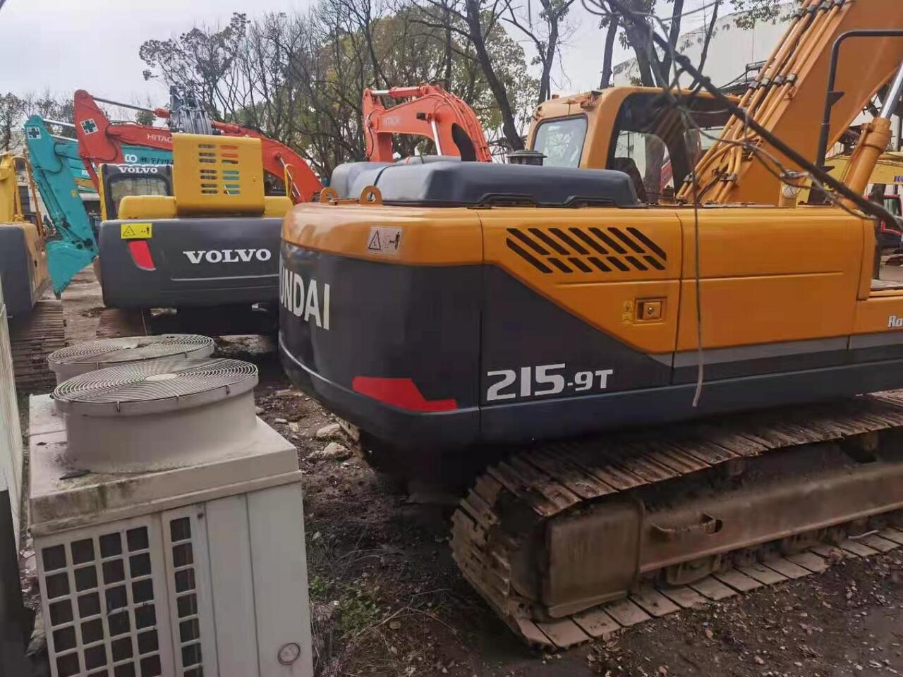HYUNDAI R215-9T - Rupsgraafmachine: afbeelding 4 HYUNDAI R215-9T - Rupsgraafmachine: afbeelding 4