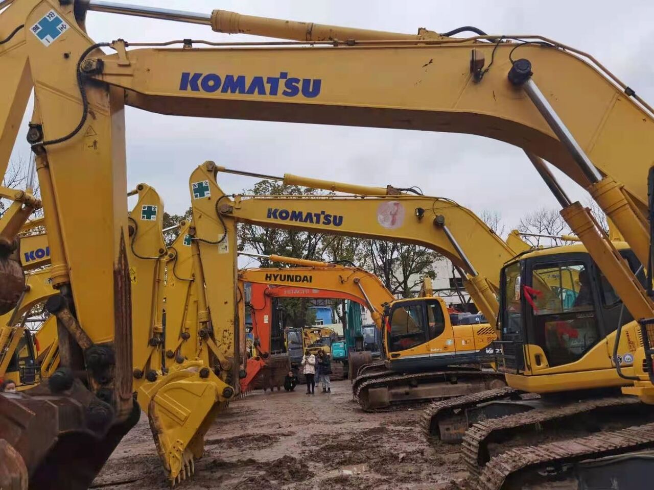 KOMATSU PC210-7-excavator - Rupsgraafmachine: afbeelding 5 KOMATSU PC210-7-excavator - Rupsgraafmachine: afbeelding 5