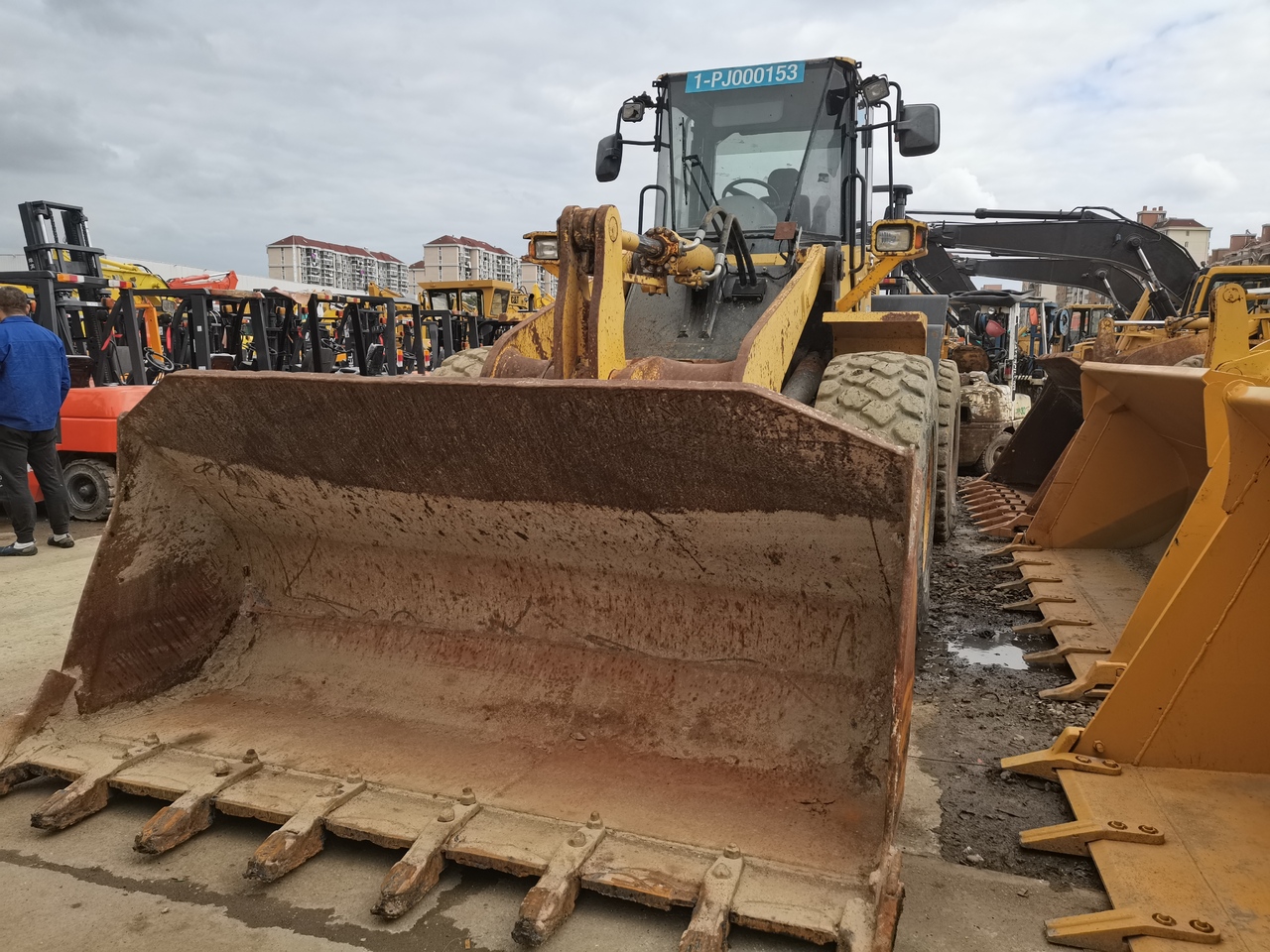 KOMATSU WA320-5 - Wiellader: afbeelding 2 KOMATSU WA320-5 - Wiellader: afbeelding 2