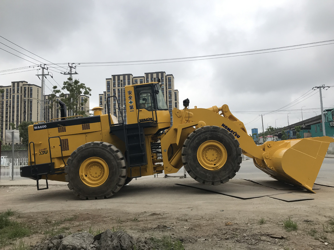 KOMATSU WA600-3 - Wiellader: afbeelding 3 KOMATSU WA600-3 - Wiellader: afbeelding 3