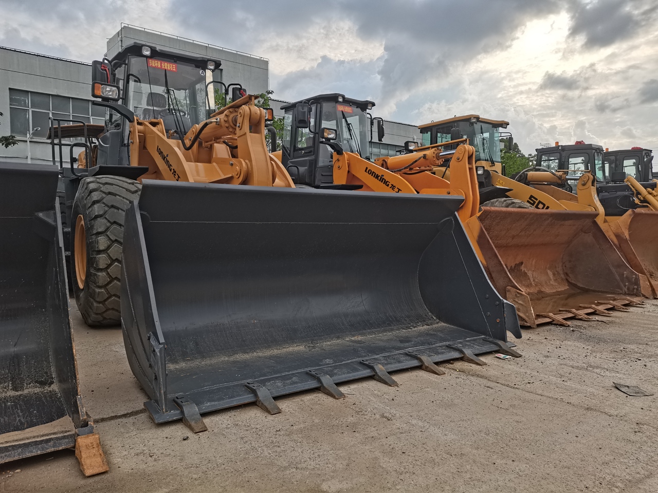 LONKING LG855N -wheel loader - Wiellader: afbeelding 2 LONKING LG855N -wheel loader - Wiellader: afbeelding 2