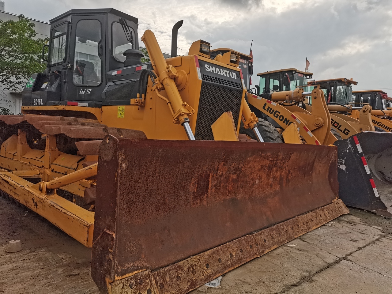 SHANTUI SD16L - Bulldozer: afbeelding 1 SHANTUI SD16L - Bulldozer: afbeelding 1