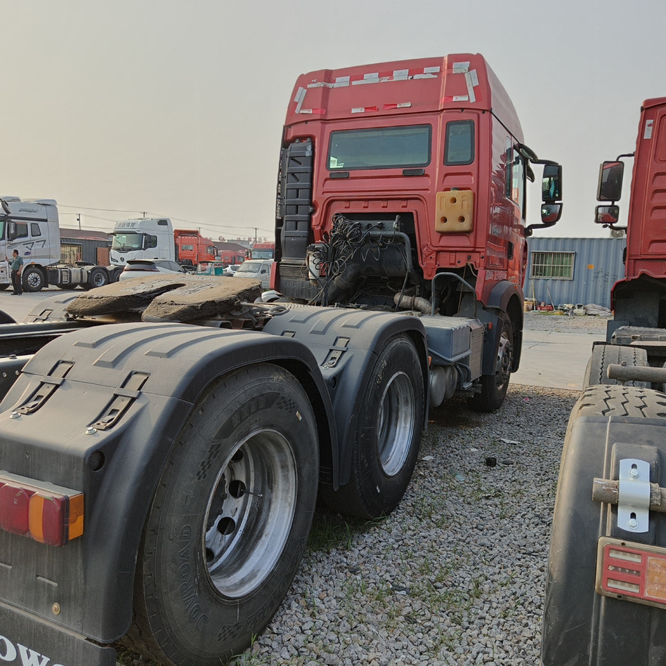Sinotruk Howo T7H 6x4 - Trekker: afbeelding 3 Sinotruk Howo T7H 6x4 - Trekker: afbeelding 3