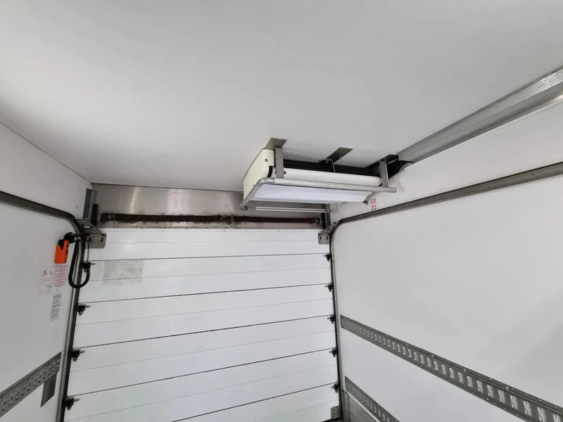 Koelwagen vrachtwagen DAF LF 220 Kuhlkoffer/Carrier 750MT MULTITEMP/ LBW/ EURO 6: afbeelding 9