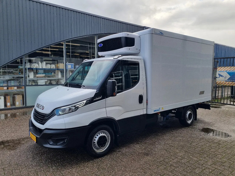 Iveco Daily 35S16 Hi-Matic Koelkoffer Carrier Xarios 5 ST 380V +20C/-20C Euro 6E - Koelwagen: afbeelding 4 Iveco Daily 35S16 Hi-Matic Koelkoffer Carrier Xarios 5 ST 380V +20C/-20C Euro 6E - Koelwagen: afbeelding 4