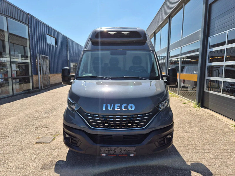 Iveco Daily 35S18 L4H3/ Fleischwagen/ Meattransport/ TK C 450 MAX/ Nr.2 - Koelwagen: afbeelding 4 Iveco Daily 35S18 L4H3/ Fleischwagen/ Meattransport/ TK C 450 MAX/ Nr.2 - Koelwagen: afbeelding 4