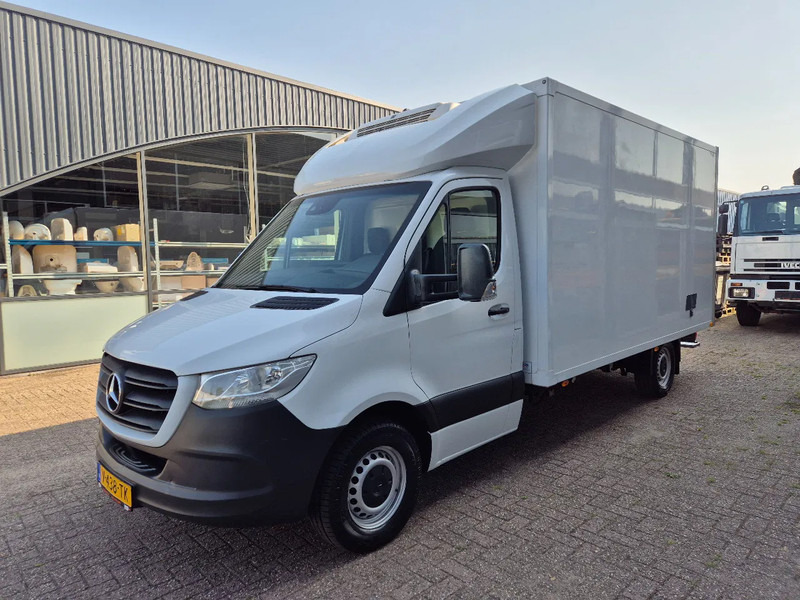 Mercedes-Benz Sprinter 316 CDI Kuhlkoffer Thermoking V300MAX st 230V Euro 6D (4) - Koelwagen: afbeelding 5 Mercedes-Benz Sprinter 316 CDI Kuhlkoffer Thermoking V300MAX st 230V Euro 6D (4) - Koelwagen: afbeelding 5