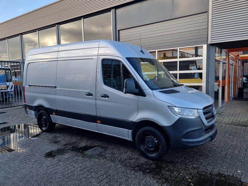 Mercedes-Benz Sprinter 316 CDI L2H2 2.2 CDI RWD Euro 6C - Gesloten bestelwagen: afbeelding 1 Mercedes-Benz Sprinter 316 CDI L2H2 2.2 CDI RWD Euro 6C - Gesloten bestelwagen: afbeelding 1