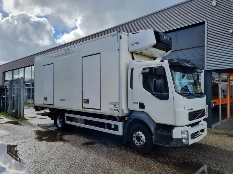 Volvo FL 12.220 Kuhlkoffer/ Carrier Supra 850 MULTITEMP -30+30/ LBW - Koelwagen vrachtwagen: afbeelding 1 Volvo FL 12.220 Kuhlkoffer/ Carrier Supra 850 MULTITEMP -30+30/ LBW - Koelwagen vrachtwagen: afbeelding 1
