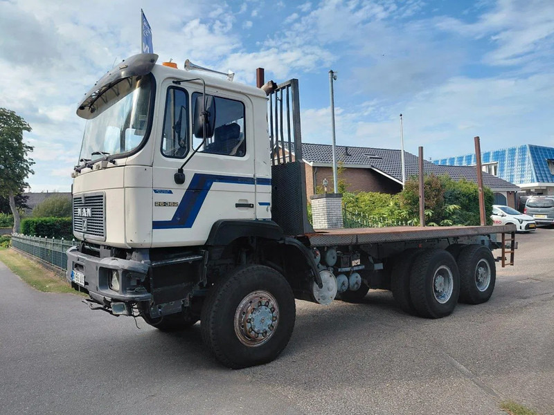 MAN 26.362 6x6 Steel Suspension - Vrachtwagen met open laadbak: afbeelding 1 MAN 26.362 6x6 Steel Suspension - Vrachtwagen met open laadbak: afbeelding 1