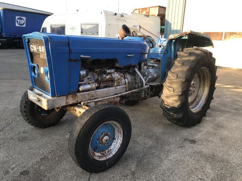 Massey Ferguson 65 / ebro - Tractor: afbeelding 3 Massey Ferguson 65 / ebro - Tractor: afbeelding 3