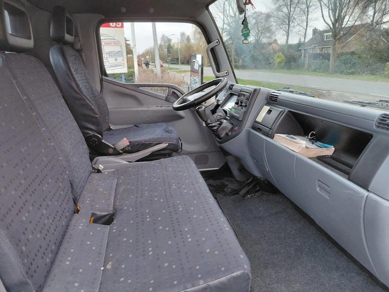 Mitsubishi Canter 7C15 4x2 STEEL SPRING MANUAL GEARBOX - Vrachtwagen met open laadbak: afbeelding 4 Mitsubishi Canter 7C15 4x2 STEEL SPRING MANUAL GEARBOX - Vrachtwagen met open laadbak: afbeelding 4