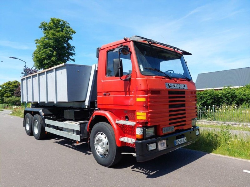 Scania 112 with 113 Engine - Haakarmsysteem vrachtwagen: afbeelding 1 Scania 112 with 113 Engine - Haakarmsysteem vrachtwagen: afbeelding 1