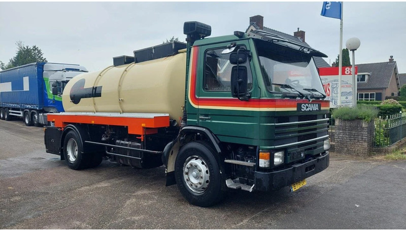 Scania P82 4x2 Tank - Tankwagen: afbeelding 2 Scania P82 4x2 Tank - Tankwagen: afbeelding 2