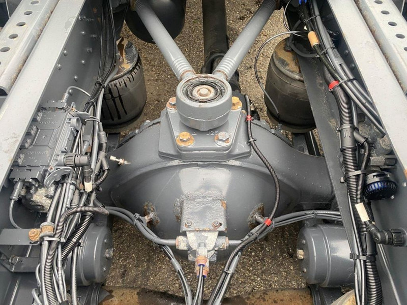 Trekker DAF CF 85: afbeelding 11