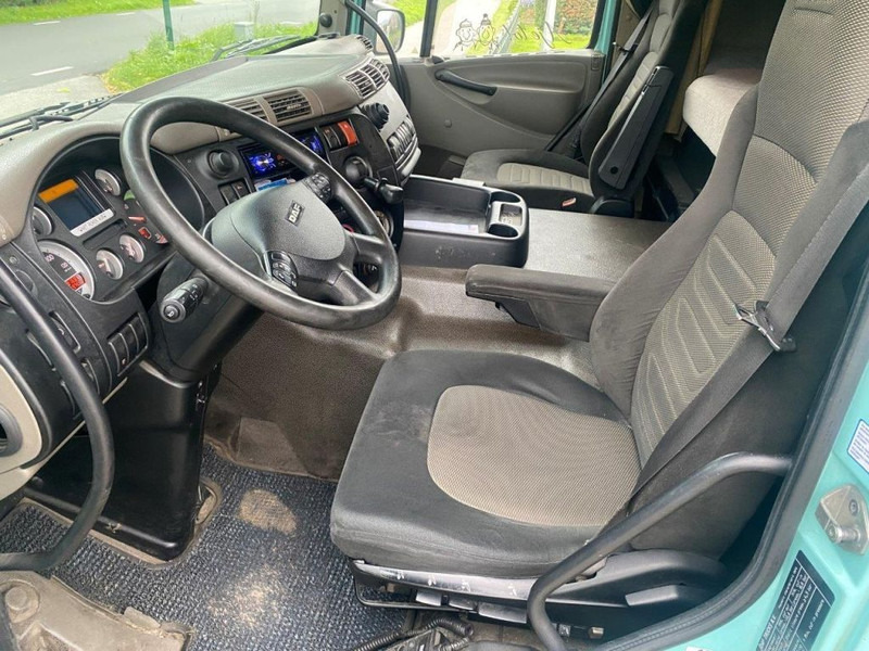 Interieur foto 1: Trekker DAF CF 85