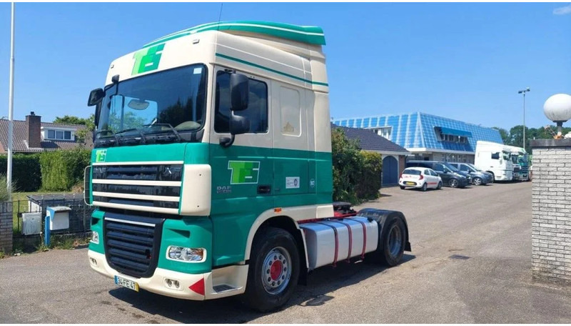 DAF XF 105.410 4 PIECES AVAILABLE - Trekker: afbeelding 5 DAF XF 105.410 4 PIECES AVAILABLE - Trekker: afbeelding 5