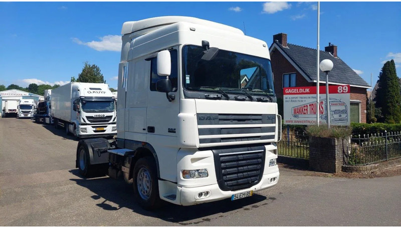 DAF XF 105.410 4x2 - Trekker: afbeelding 2 DAF XF 105.410 4x2 - Trekker: afbeelding 2