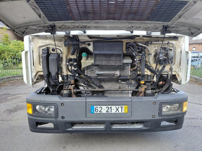 MAN 19.463 F2000 460 HP MANUAL ZF GEARBOX PERFECT CONDITION - Trekker: afbeelding 4 MAN 19.463 F2000 460 HP MANUAL ZF GEARBOX PERFECT CONDITION - Trekker: afbeelding 4