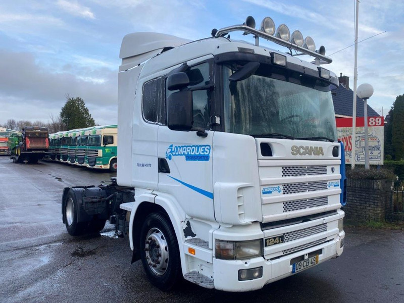 Scania R124-470 Manual Airco Retarder 124 470 - Trekker: afbeelding 2 Scania R124-470 Manual Airco Retarder 124 470 - Trekker: afbeelding 2