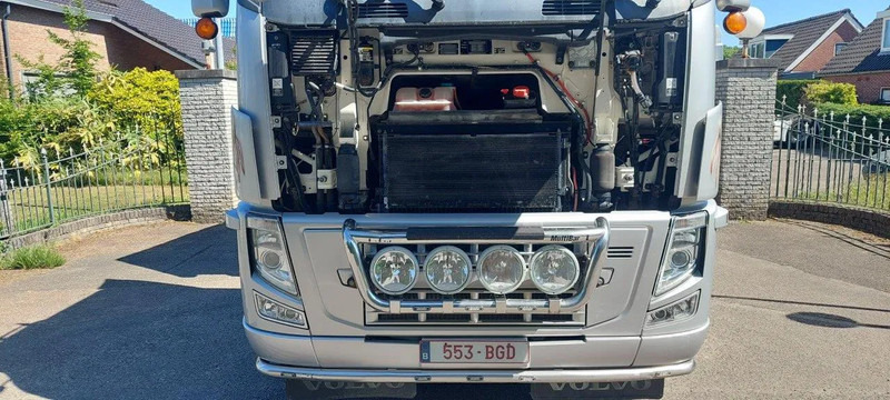Volvo FH 13.440 6X4 BELGIUM KIPPER STEEL SUSPENSION SHOW TRUCK - Kipper vrachtwagen: afbeelding 5 Volvo FH 13.440 6X4 BELGIUM KIPPER STEEL SUSPENSION SHOW TRUCK - Kipper vrachtwagen: afbeelding 5
