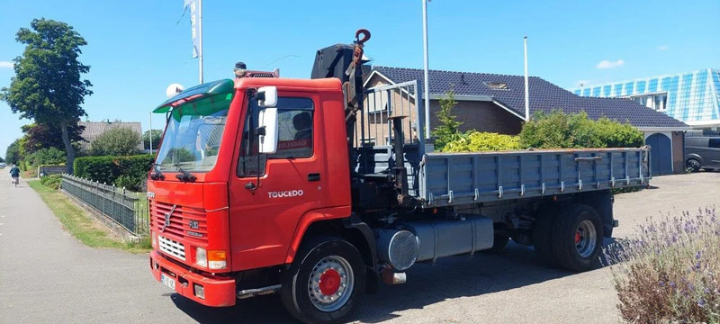 Volvo FL 10.320 4x2 Kipper Crane Steel Suspension - Kipper vrachtwagen, Kraanwagen: afbeelding 1 Volvo FL 10.320 4x2 Kipper Crane Steel Suspension - Kipper vrachtwagen, Kraanwagen: afbeelding 1