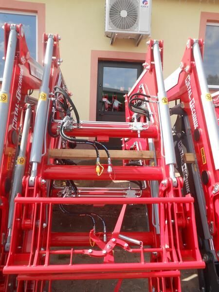 Metal-Technik Frontlader für Case/ Front loader/ Ładowacz TUR - Tractor: afbeelding 5 Metal-Technik Frontlader für Case/ Front loader/ Ładowacz TUR - Tractor: afbeelding 5
