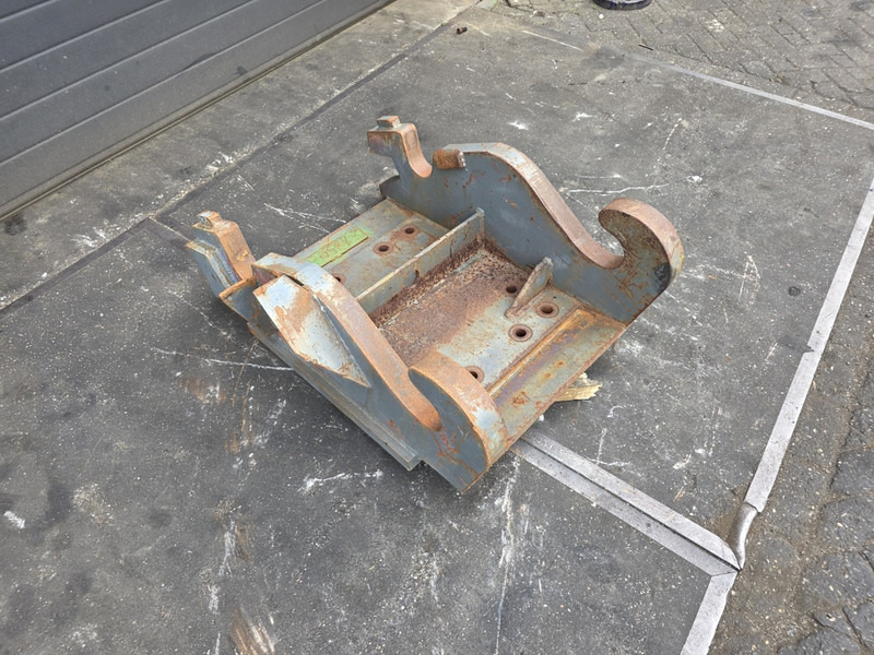Adaptor plate cw55s kopplaat cw55s verachtert eurosteel - Snelwissel voor Bouwmachine: afbeelding 2 Adaptor plate cw55s kopplaat cw55s verachtert eurosteel - Snelwissel voor Bouwmachine: afbeelding 2