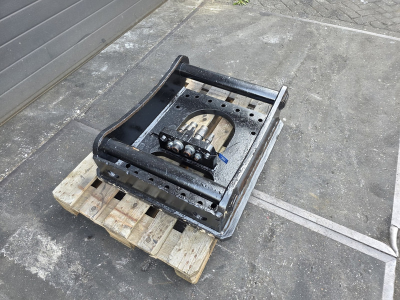 Fuchs fqc sennebogen adaptor plate FQC liebherr sennebogen fqc plate shear - Snelwissel voor Bouwmachine: afbeelding 3 Fuchs fqc sennebogen adaptor plate FQC liebherr sennebogen fqc plate shear - Snelwissel voor Bouwmachine: afbeelding 3