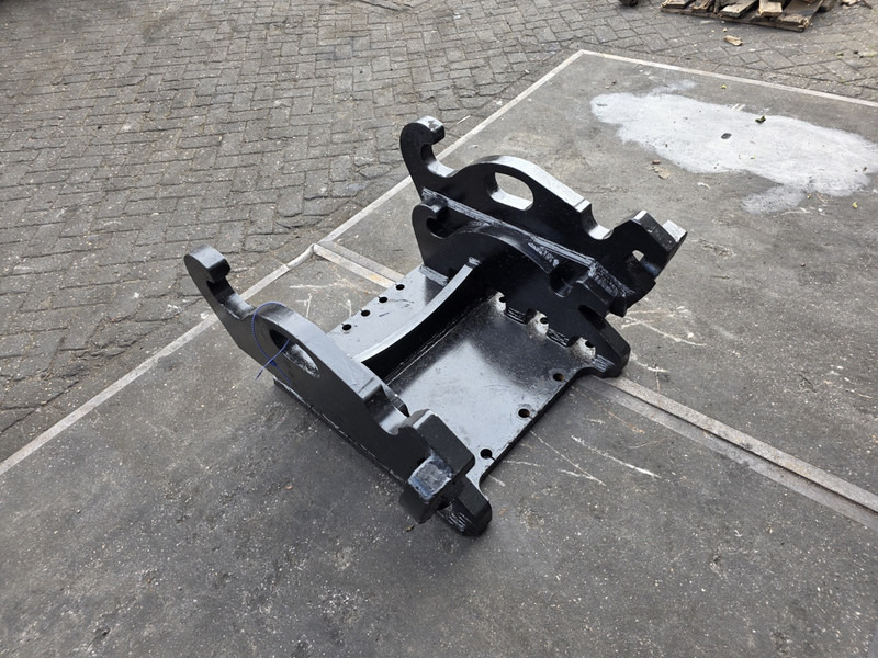 Kopplaat cw40 cw 45 adaptor plate cw45 cw 40 cw30 verachtert - Snelwissel voor Bouwmachine: afbeelding 4 Kopplaat cw40 cw 45 adaptor plate cw45 cw 40 cw30 verachtert - Snelwissel voor Bouwmachine: afbeelding 4