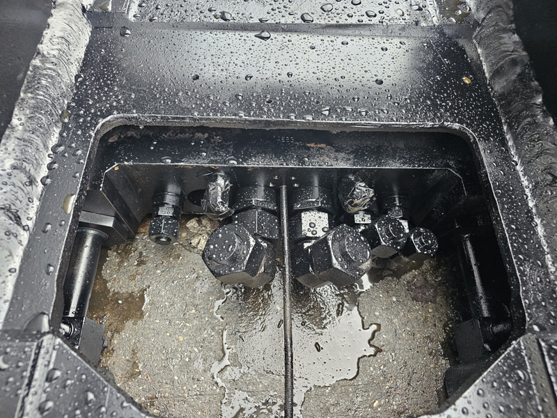 Oilquick 80 coupler connector oq80 oilquick steelwrist - Snelwissel voor Bouwmachine: afbeelding 5 Oilquick 80 coupler connector oq80 oilquick steelwrist - Snelwissel voor Bouwmachine: afbeelding 5