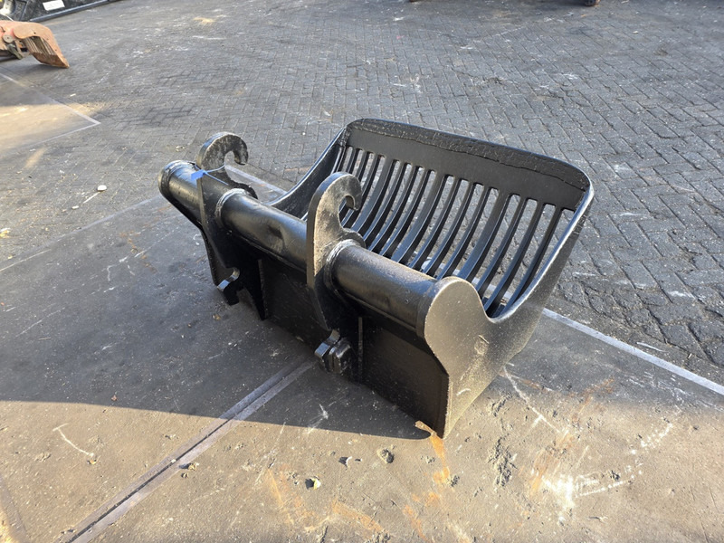 Puinbak cw30 cw 40 verachtert verachtert puinbak cw30 cw40 - Bak voor Bouwmachine: afbeelding 4 Puinbak cw30 cw 40 verachtert verachtert puinbak cw30 cw40 - Bak voor Bouwmachine: afbeelding 4
