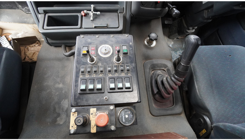 DAF 65.180 ATI STREET SWEPER RH DRIVE MANUAL GARBOX 96.000KM - Veegwagen: afbeelding 5 DAF 65.180 ATI STREET SWEPER RH DRIVE MANUAL GARBOX 96.000KM - Veegwagen: afbeelding 5