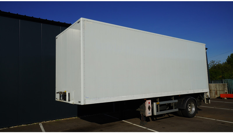 DRACO 1 AXLE CLOSED BOX CTIY TRAILER - Gesloten oplegger: afbeelding 2 DRACO 1 AXLE CLOSED BOX CTIY TRAILER - Gesloten oplegger: afbeelding 2