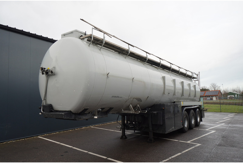 Dijkstra 3 AXLE TANK TRAILER 36 M3 - Tankoplegger: afbeelding 2 Dijkstra 3 AXLE TANK TRAILER 36 M3 - Tankoplegger: afbeelding 2