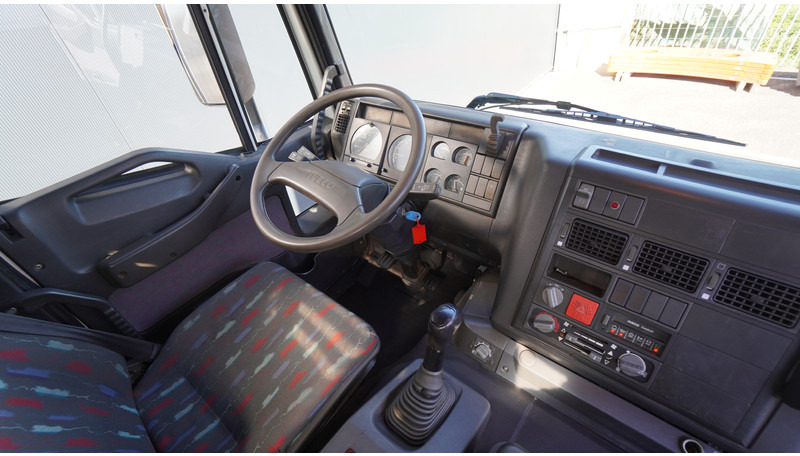 Iveco EUROTRAKKER CURSOR 350 6X4 FALTBED WITH PALFINGER PK 20002 CRANE - Kraanwagen: afbeelding 5 Iveco EUROTRAKKER CURSOR 350 6X4 FALTBED WITH PALFINGER PK 20002 CRANE - Kraanwagen: afbeelding 5