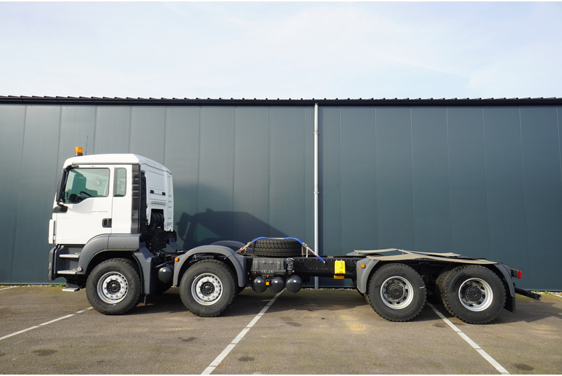 MAN TGS41.400 8X4 BB-WW NEW UNUSED CHASSIS EURO3 - Chassis vrachtwagen: afbeelding 1 MAN TGS41.400 8X4 BB-WW NEW UNUSED CHASSIS EURO3 - Chassis vrachtwagen: afbeelding 1